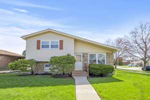 featured image of 18031 65th Ave