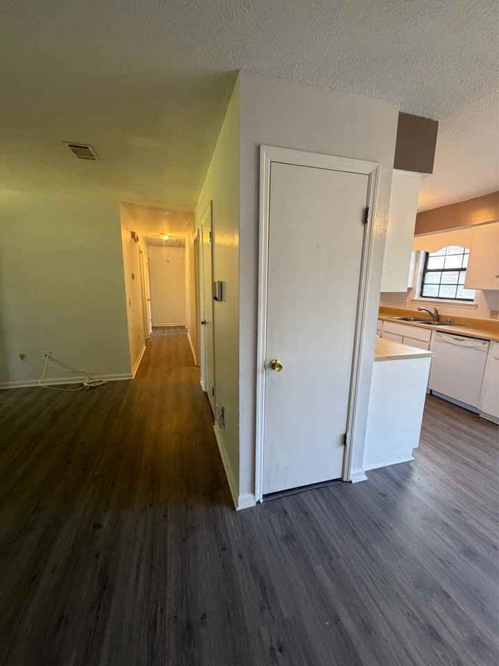 231 Honey Lane Cir #1 - Photo 5 of 14