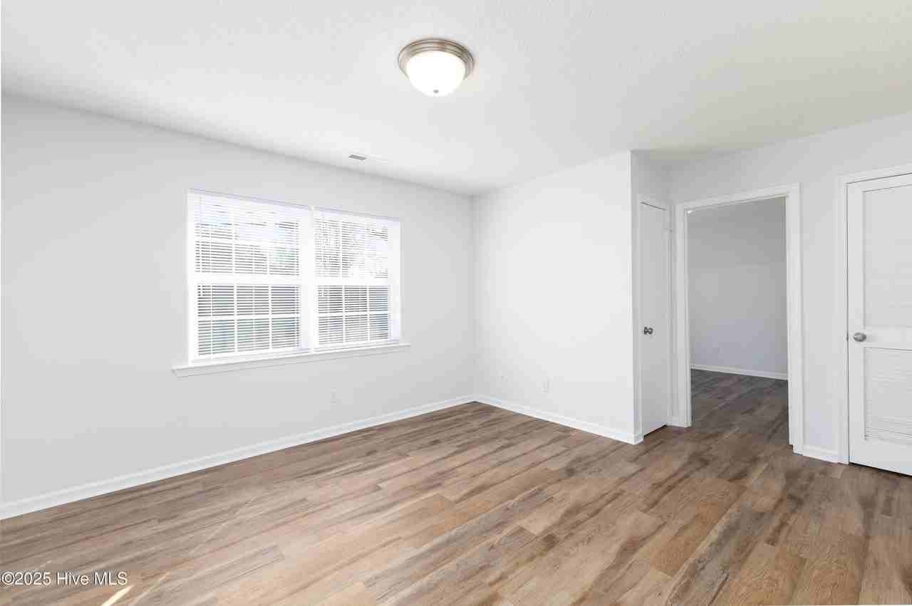 2322 Indian Dr #B7 - Photo 6 of 20