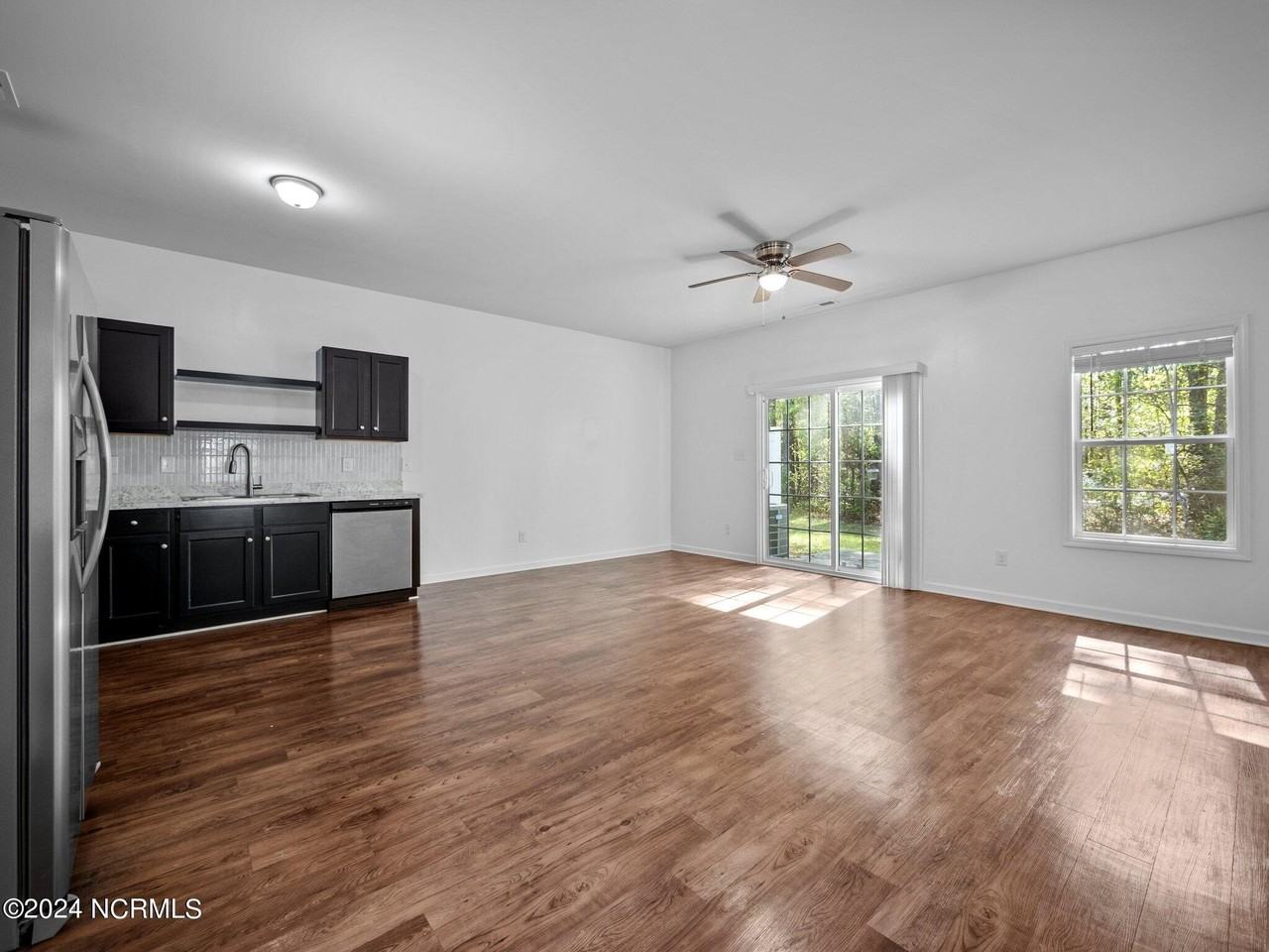 300 Kenan Loop - Photo 5 of 26