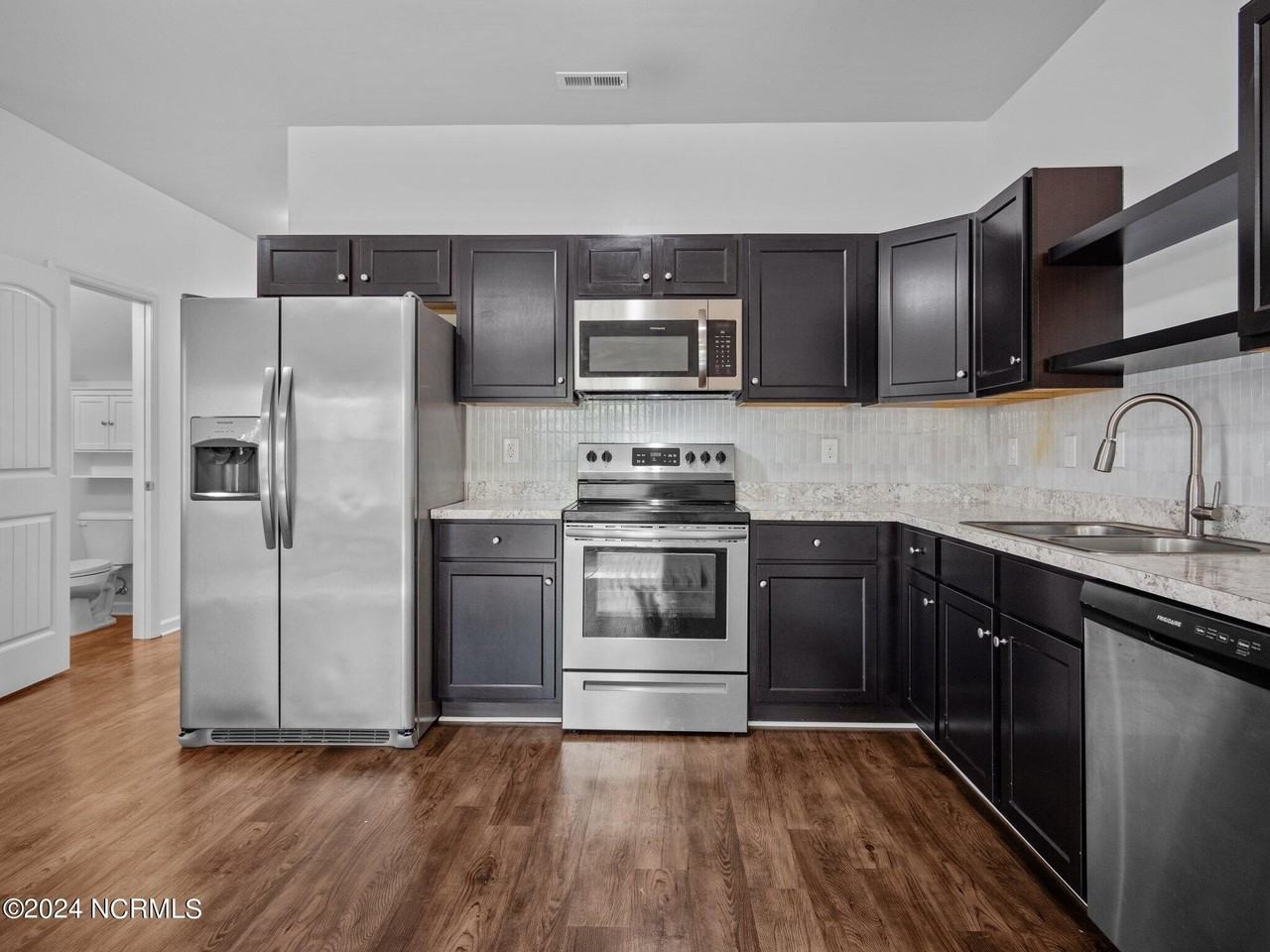 300 Kenan Loop - Photo 6 of 26