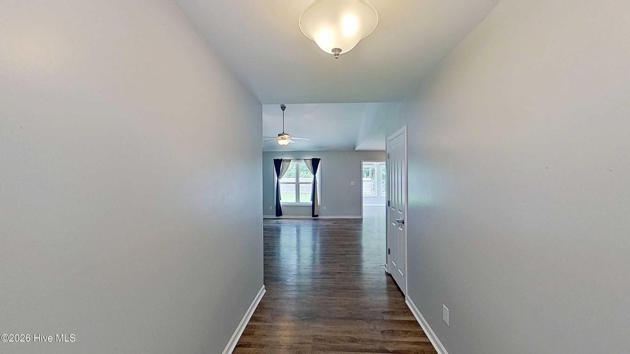 330 Station House Rd - Photo 2 of 31