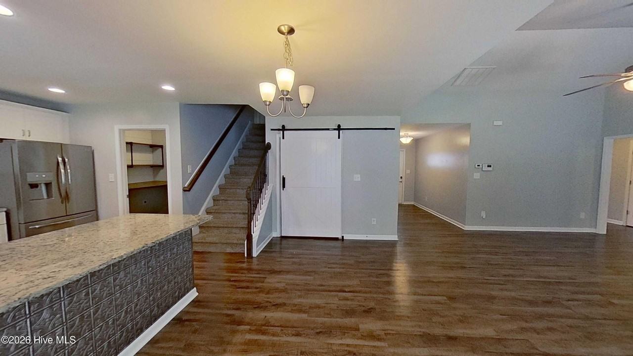 330 Station House Rd - Photo 7 of 31