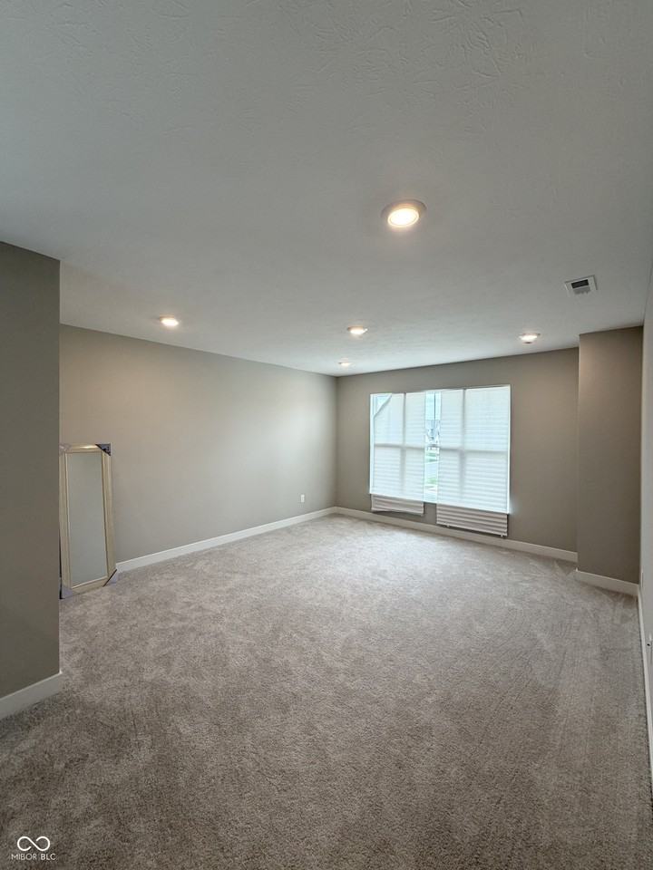 908 Edmonds Pl - Photo 4 of 20