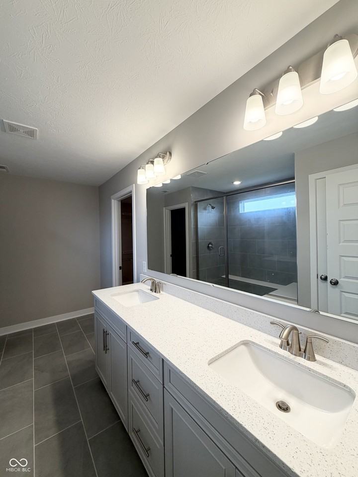 908 Edmonds Pl - Photo 6 of 20