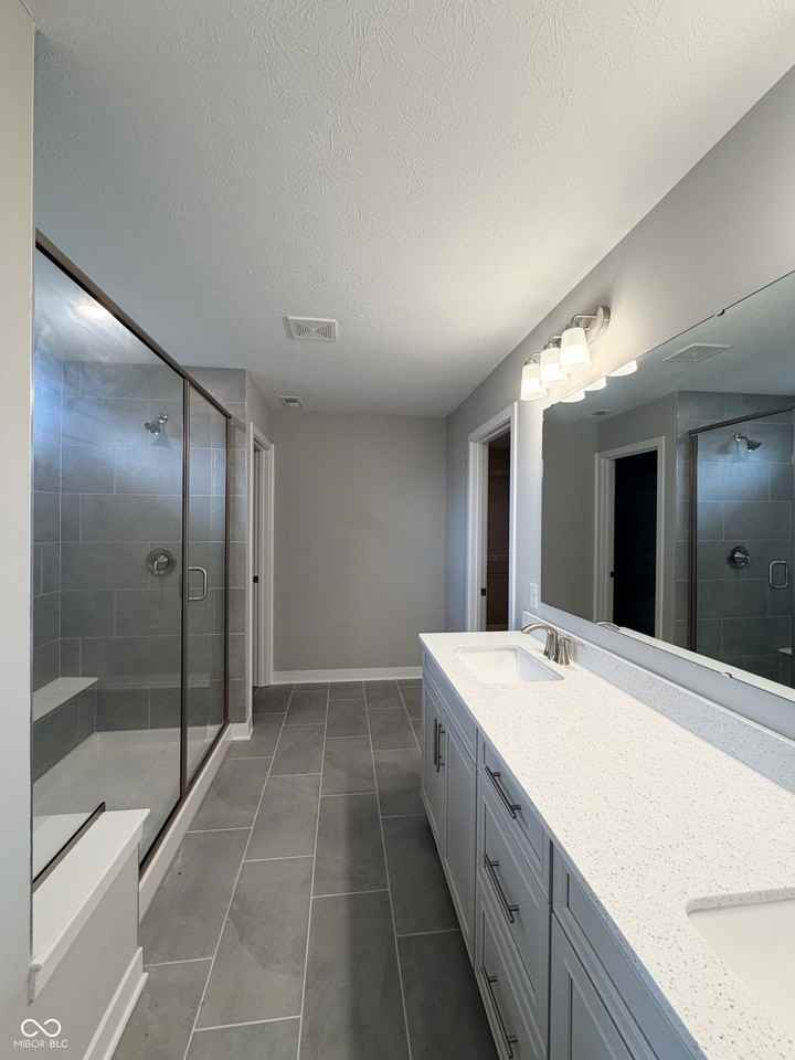 908 Edmonds Pl - Photo 7 of 20