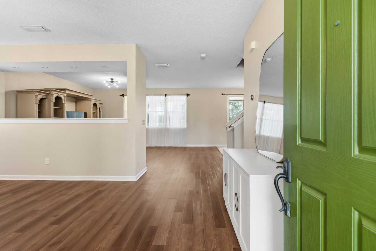 4125 Palmetto Bay Dr #1 - Photo 2 of 35