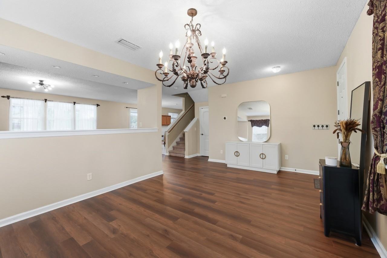 4125 Palmetto Bay Dr #1 - Photo 4 of 35