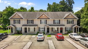 featured image of 2005 Sherwood St #2005