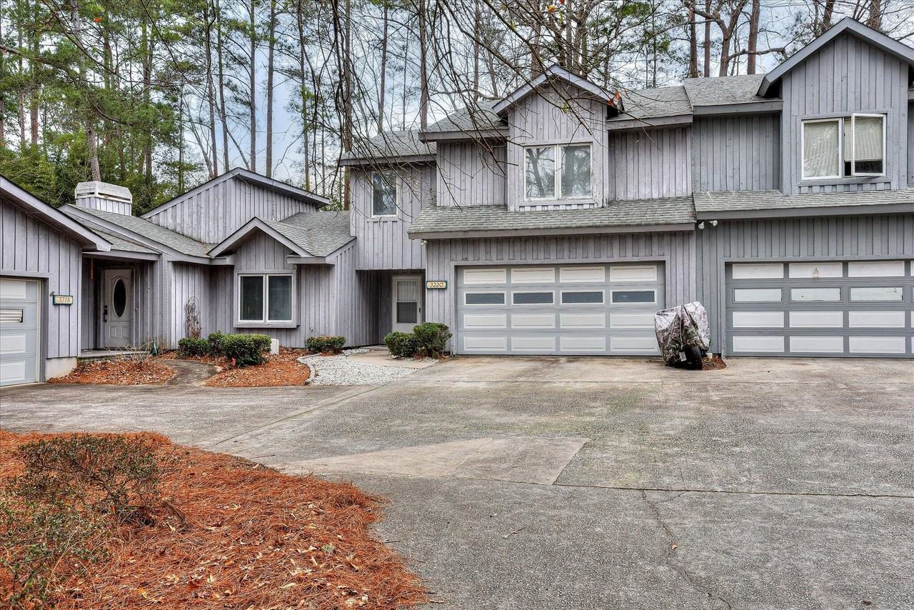 3220 Summerchase Cir - Photo 4 of 28