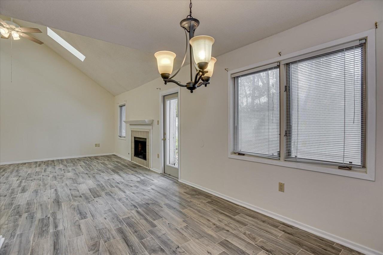 3220 Summerchase Cir - Photo 6 of 28