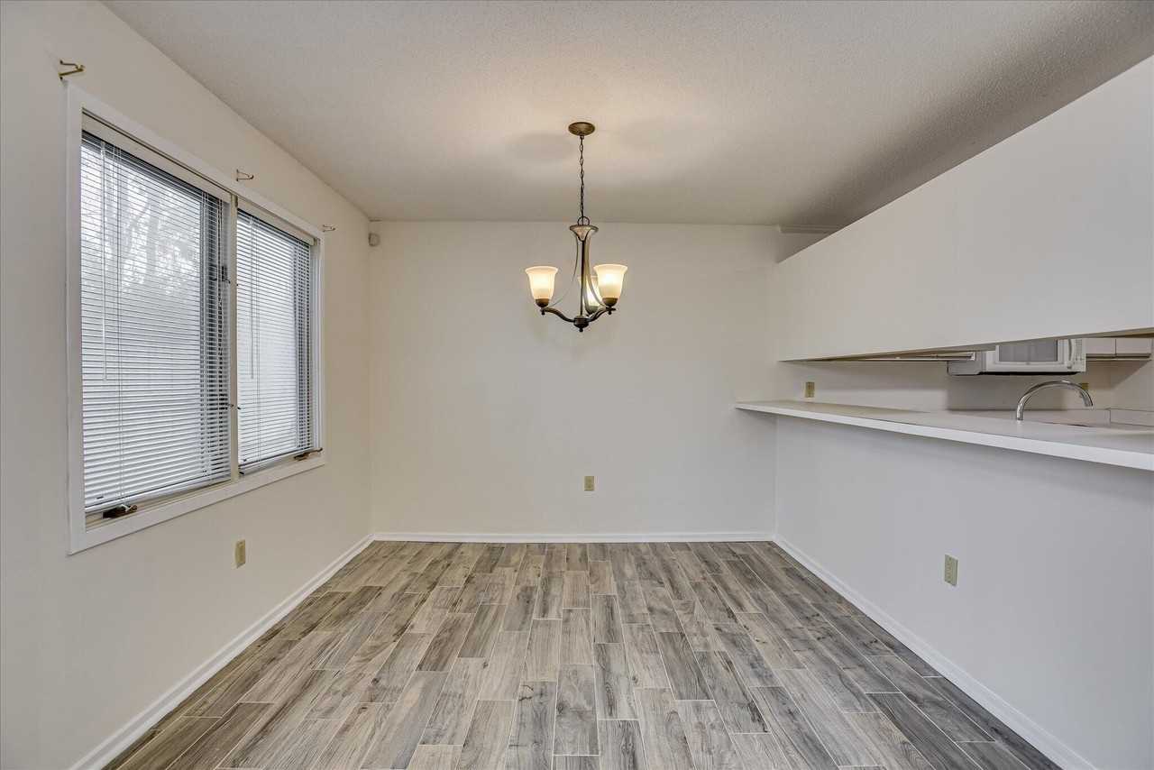 3220 Summerchase Cir - Photo 7 of 28