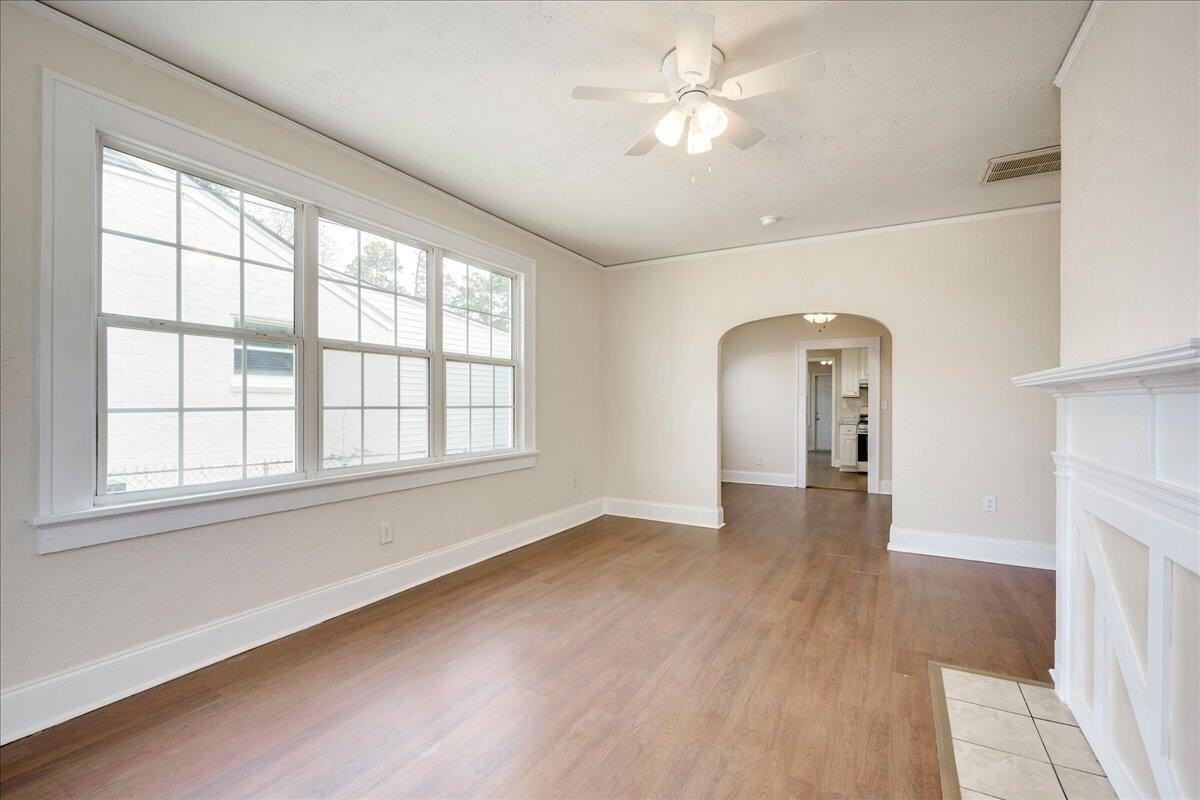 1918 Ohio Ave - Photo 4 of 18