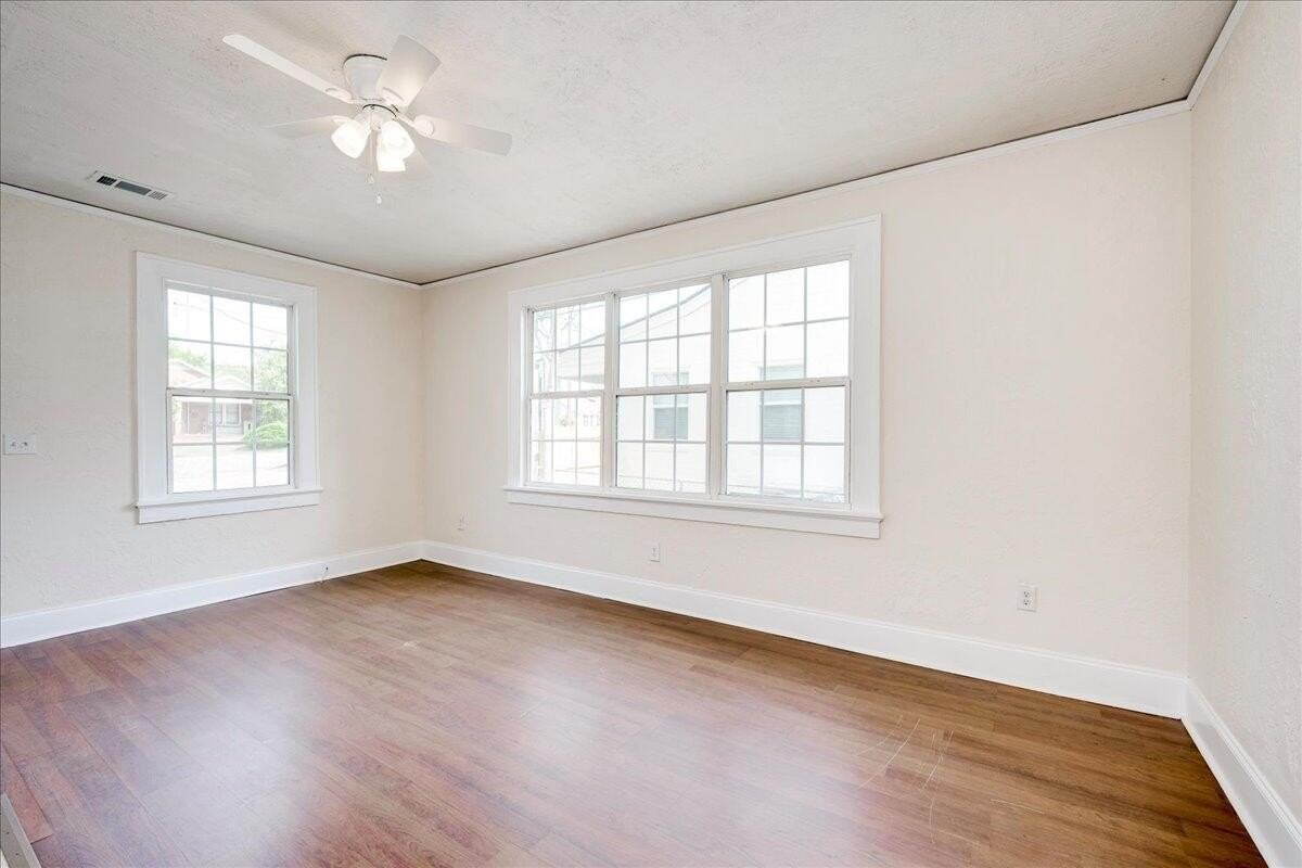 1918 Ohio Ave - Photo 5 of 18