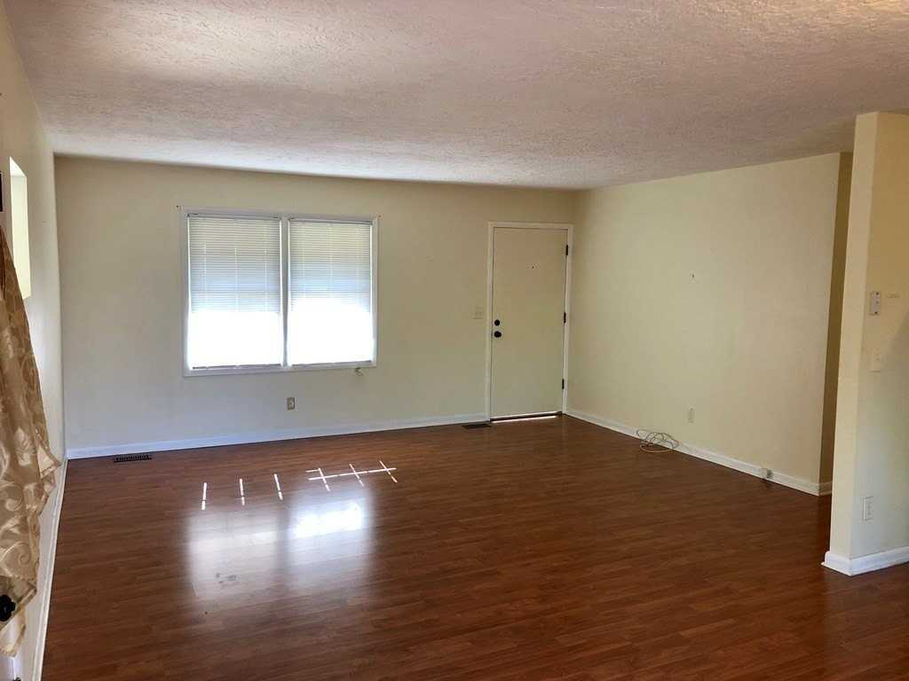 812 Springdale Rd - Photo 2 of 20