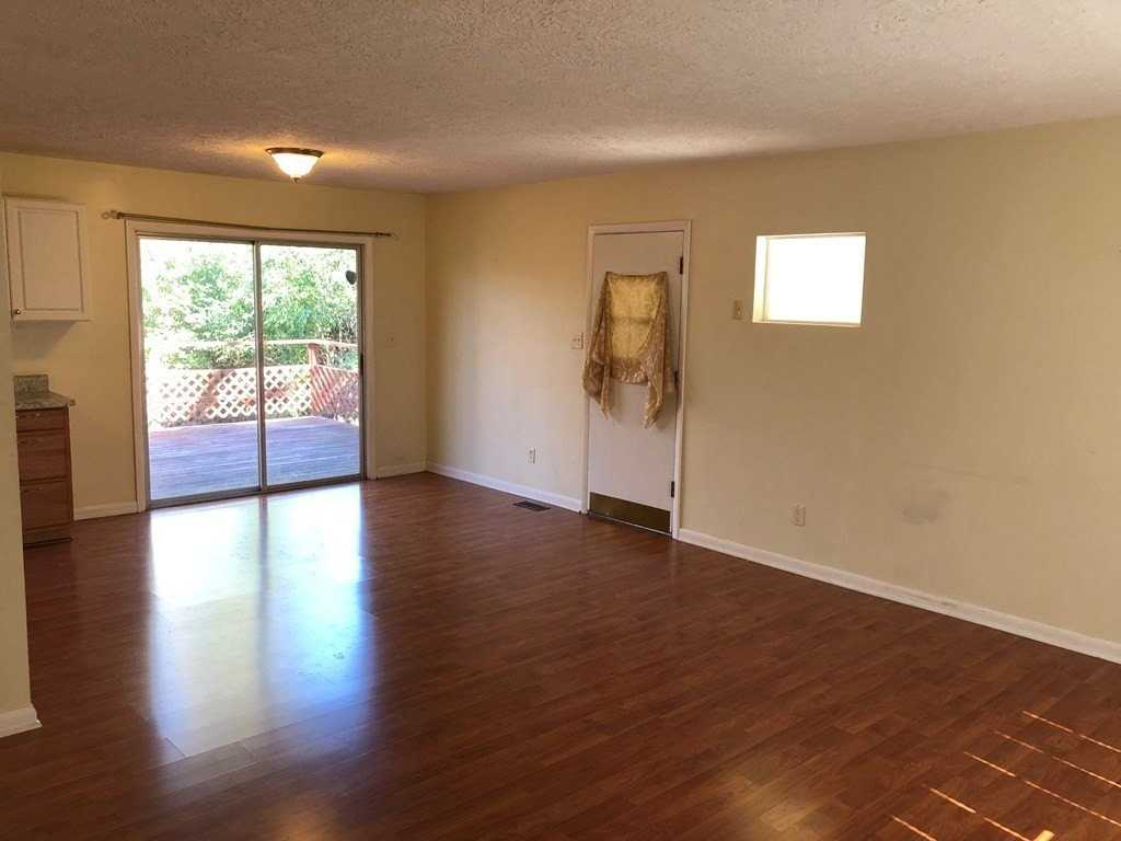 812 Springdale Rd - Photo 5 of 20