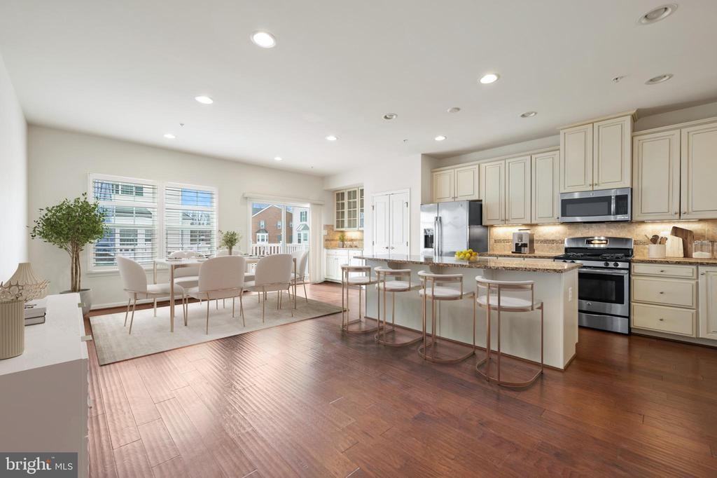 13312 Waterford Hills Blvd - Photo 2 of 29