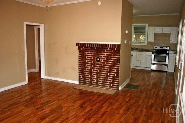 472 Whitehall Rd - Photo 6 of 9