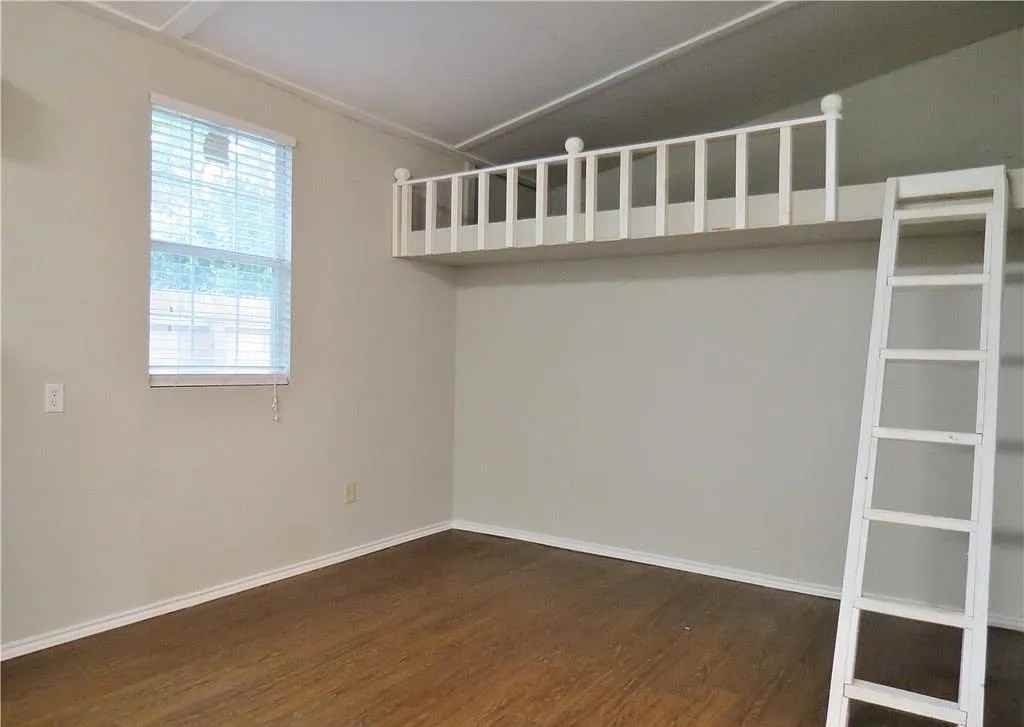 333 E Torrey St #B - Photo 3 of 5