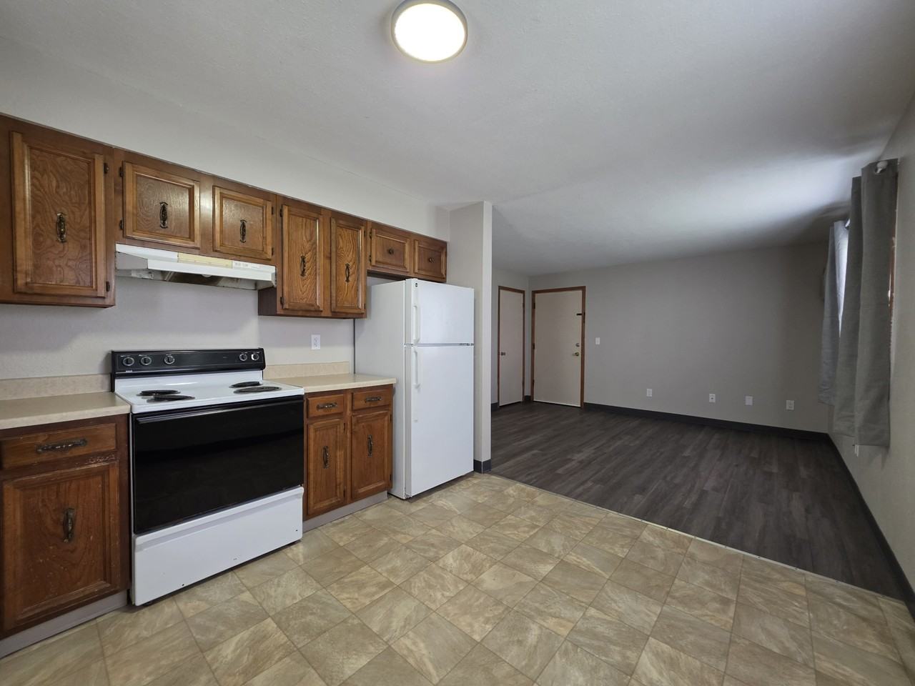 405 3rd Ave Sw #1 - Photo 6 of 14