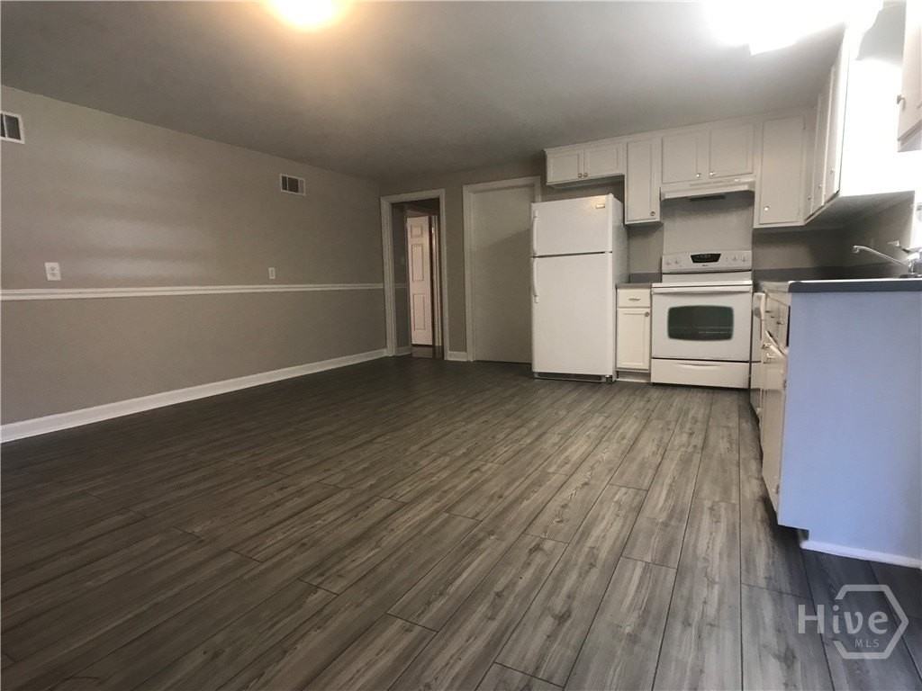 10609 Middleground Rd - Photo 2 of 10