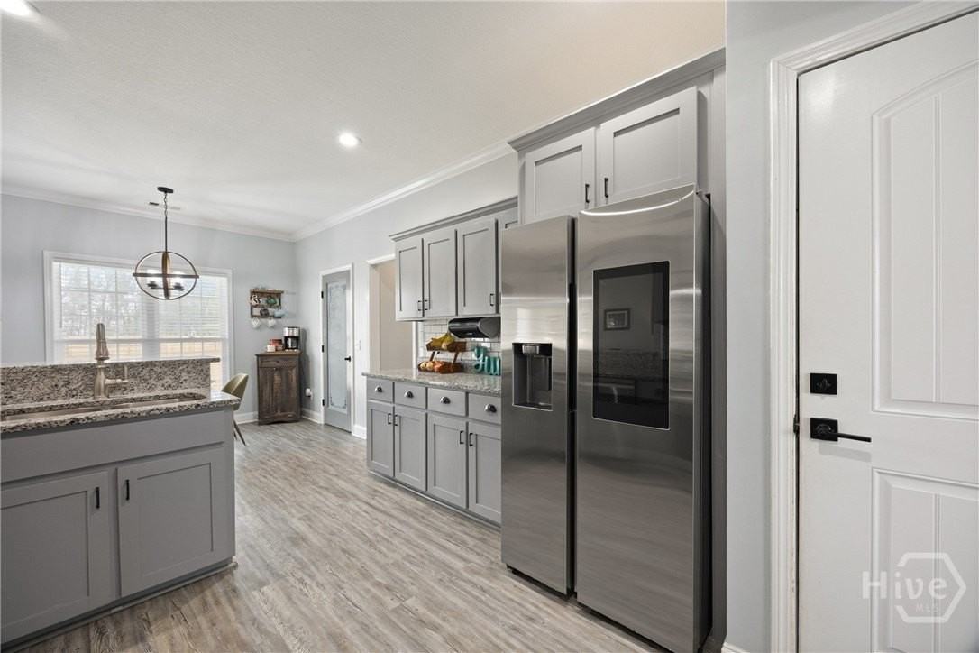 440 Rivercrest Dr - Photo 7 of 19