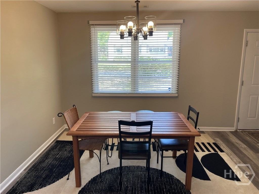 2033 E 41st St - Photo 5 of 13