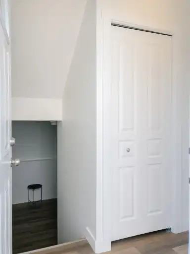 112 26 St #B - Photo 2 of 11