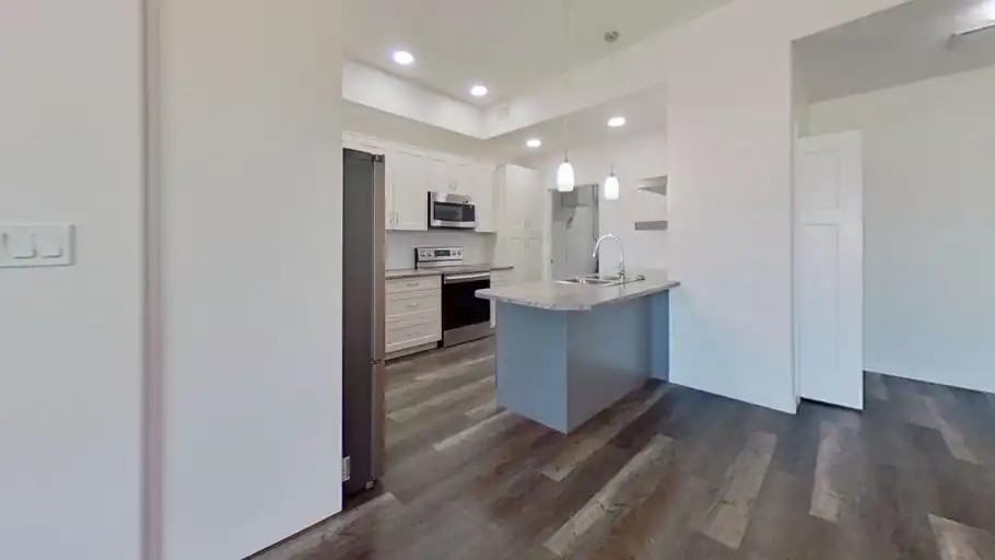 439 Makenny St #205 - Photo 3 of 11