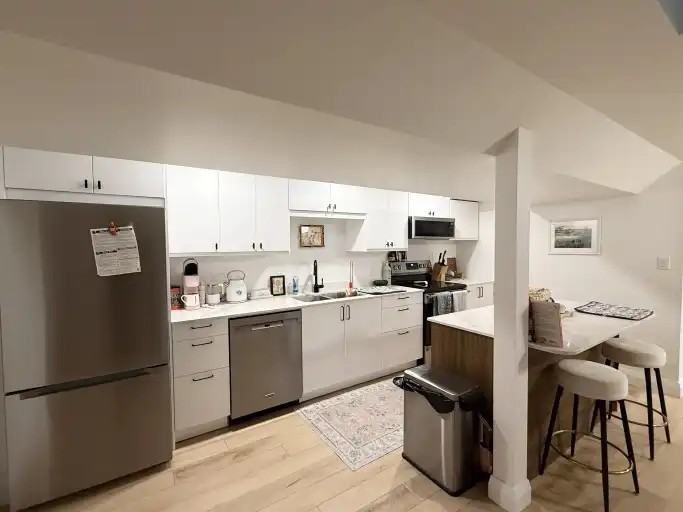 24 Wycliffe Cres #2 - Photo 2 of 11