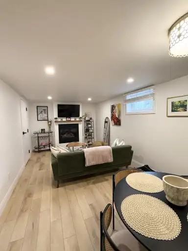 24 Wycliffe Cres #2 - Photo 4 of 11