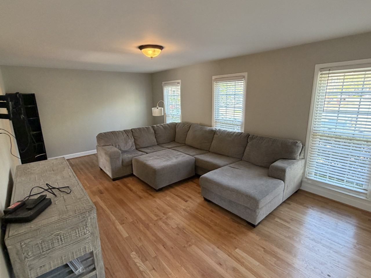 6585 Bermuda Green Ct - Photo 2 of 18