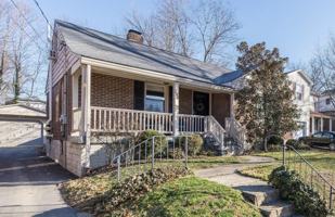 featured image of 205 Lackawanna Rd