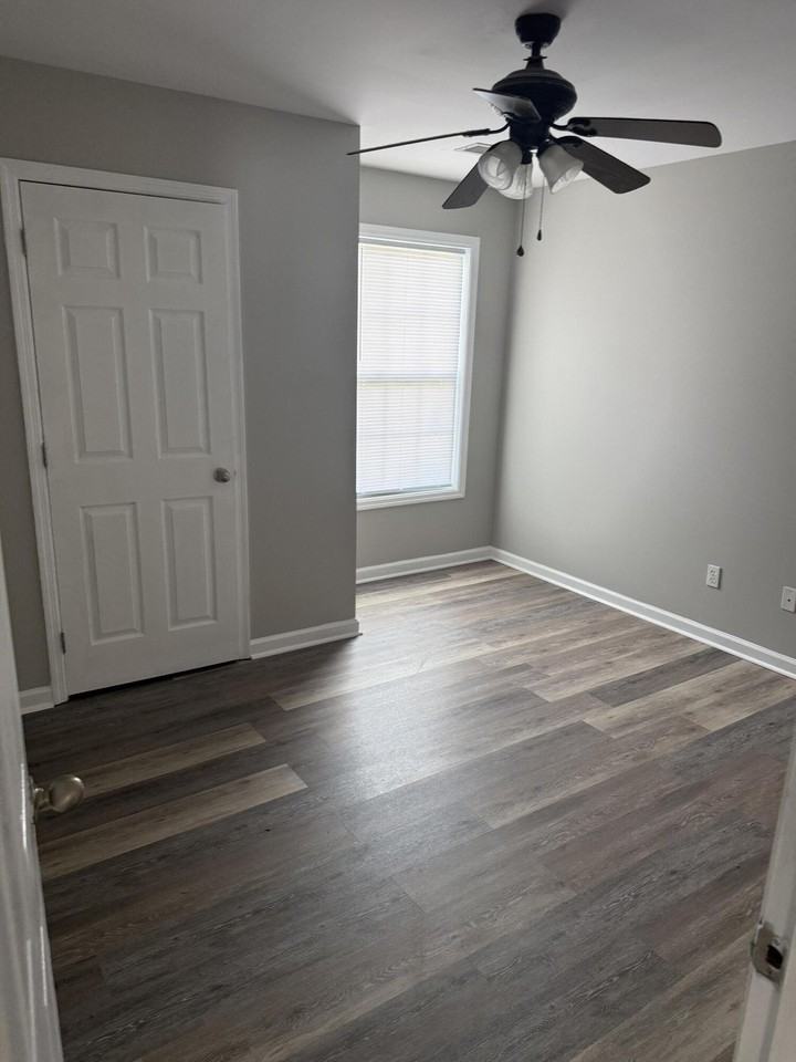 8003 Wilburn Way - Photo 6 of 11