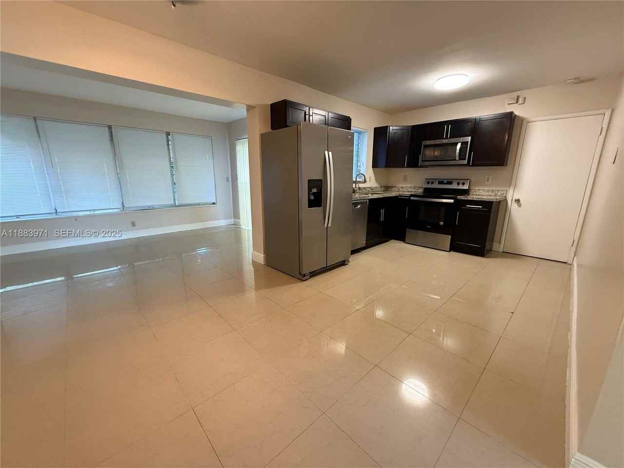 7654 Indigo Street - Photo 5 of 26