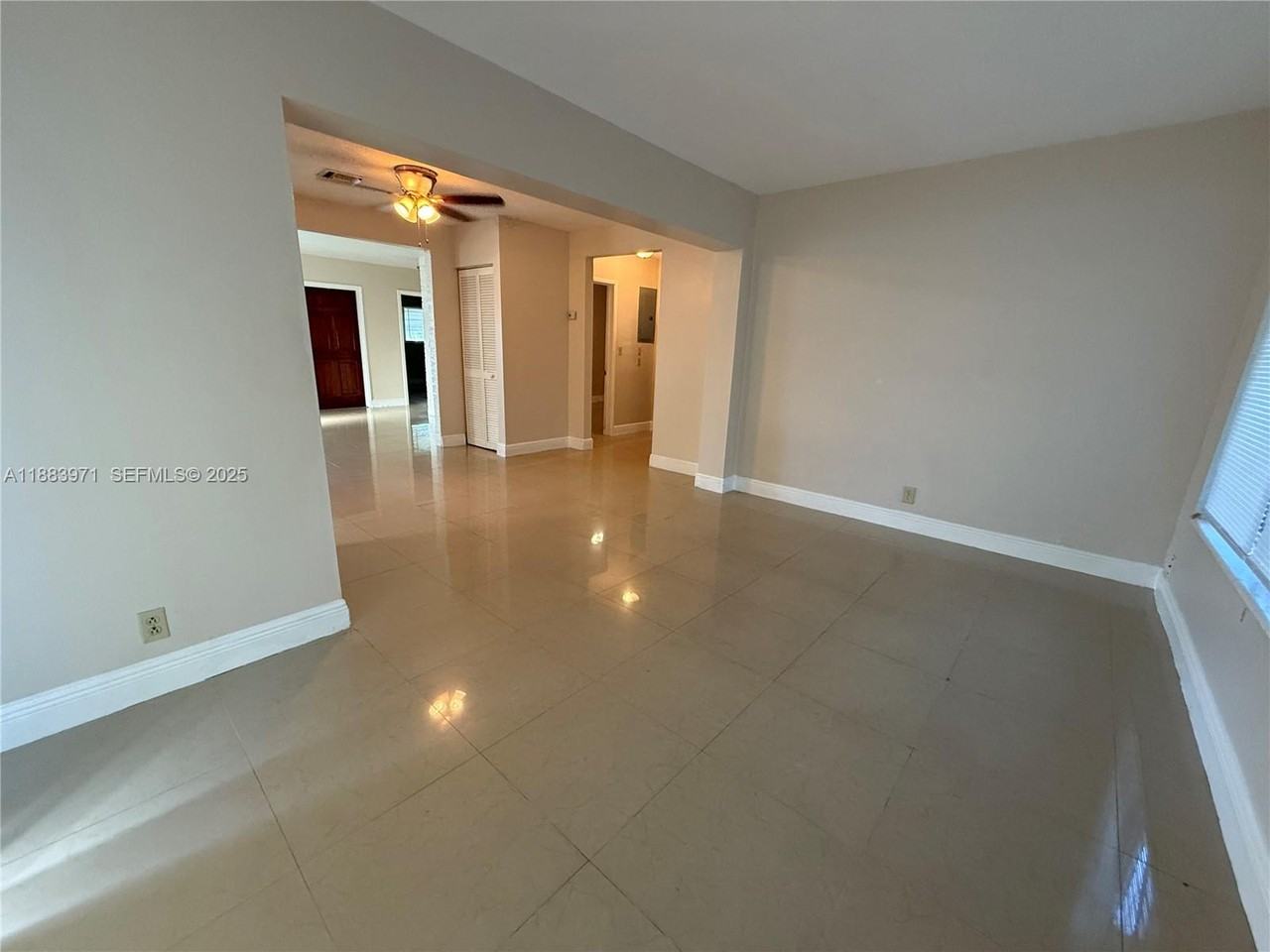 7654 Indigo Street - Photo 7 of 26