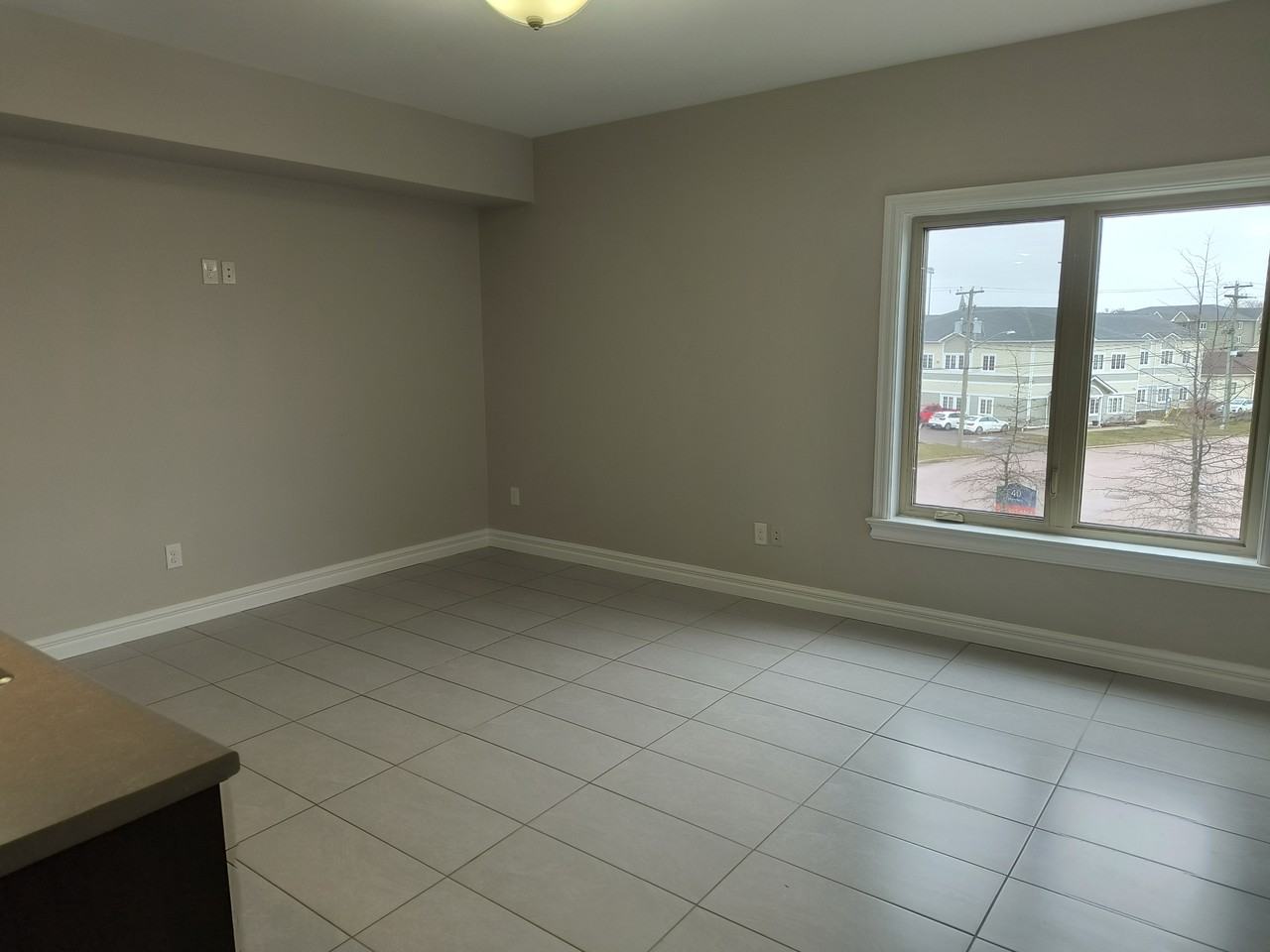 40 Flanders Court - Photo 5 of 10