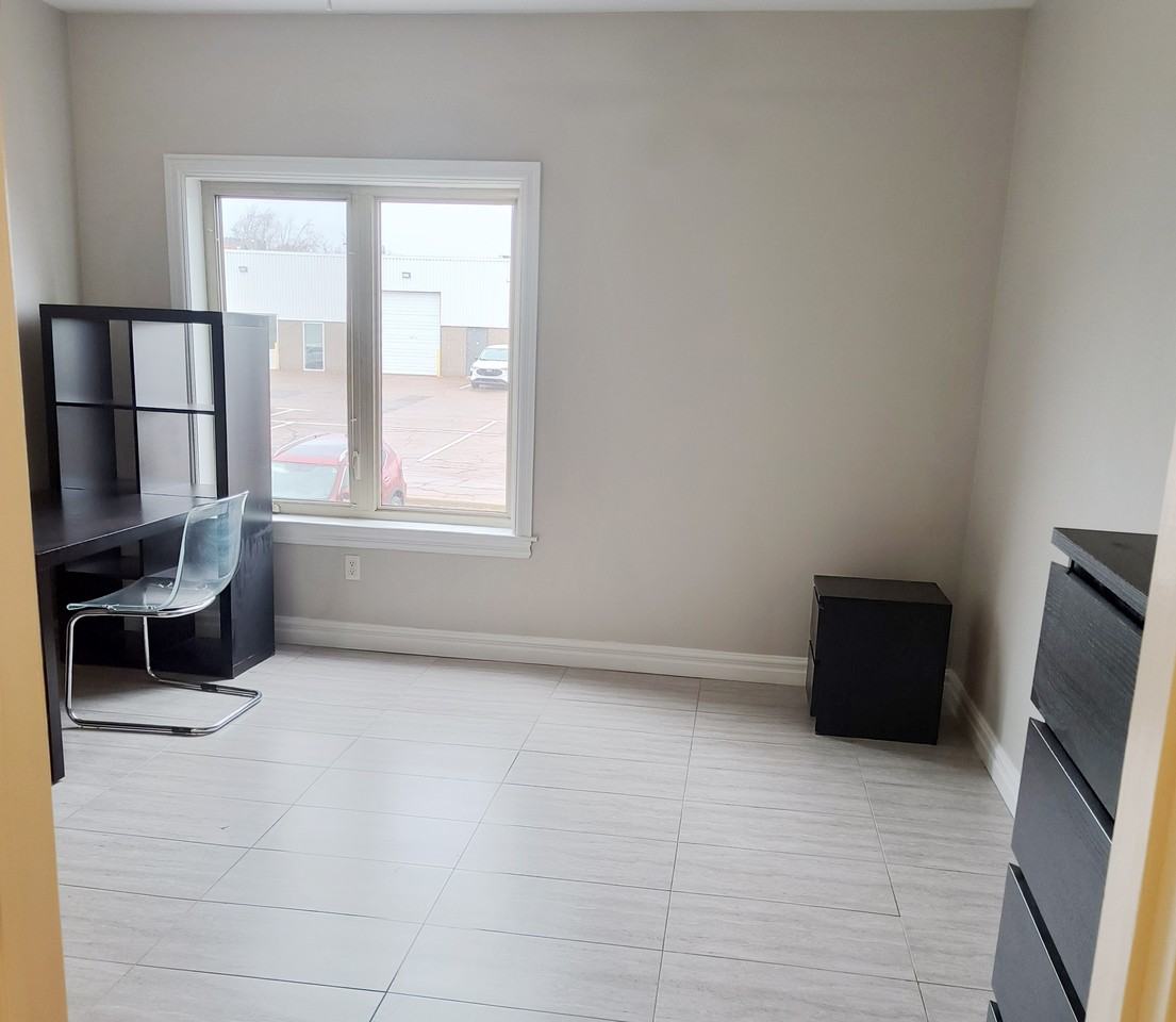 25 Flanders Court - Photo 7 of 8