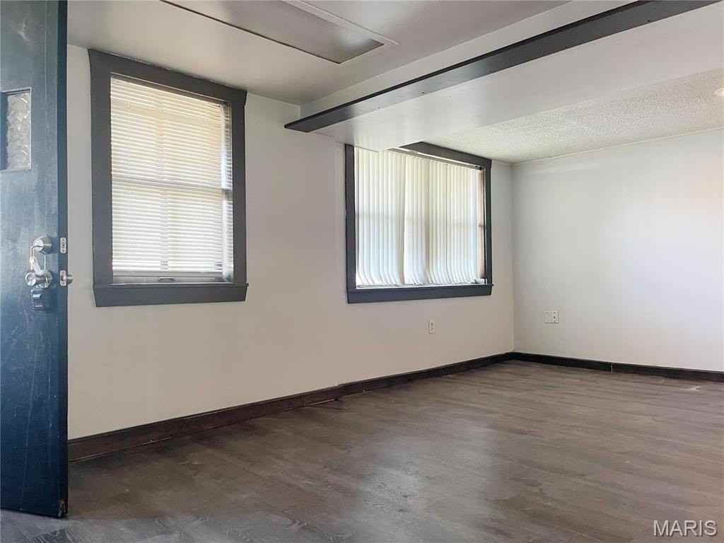 1717 La Salle St - Photo 2 of 20