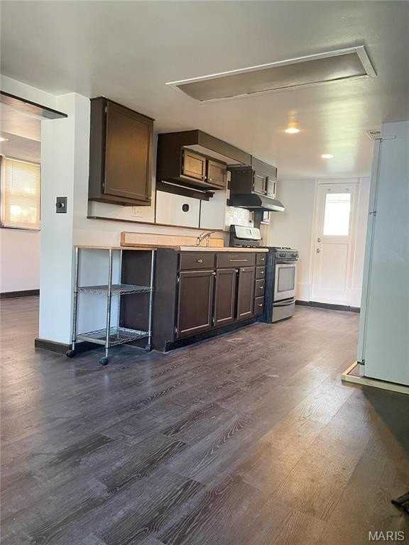 1717 La Salle St - Photo 6 of 20