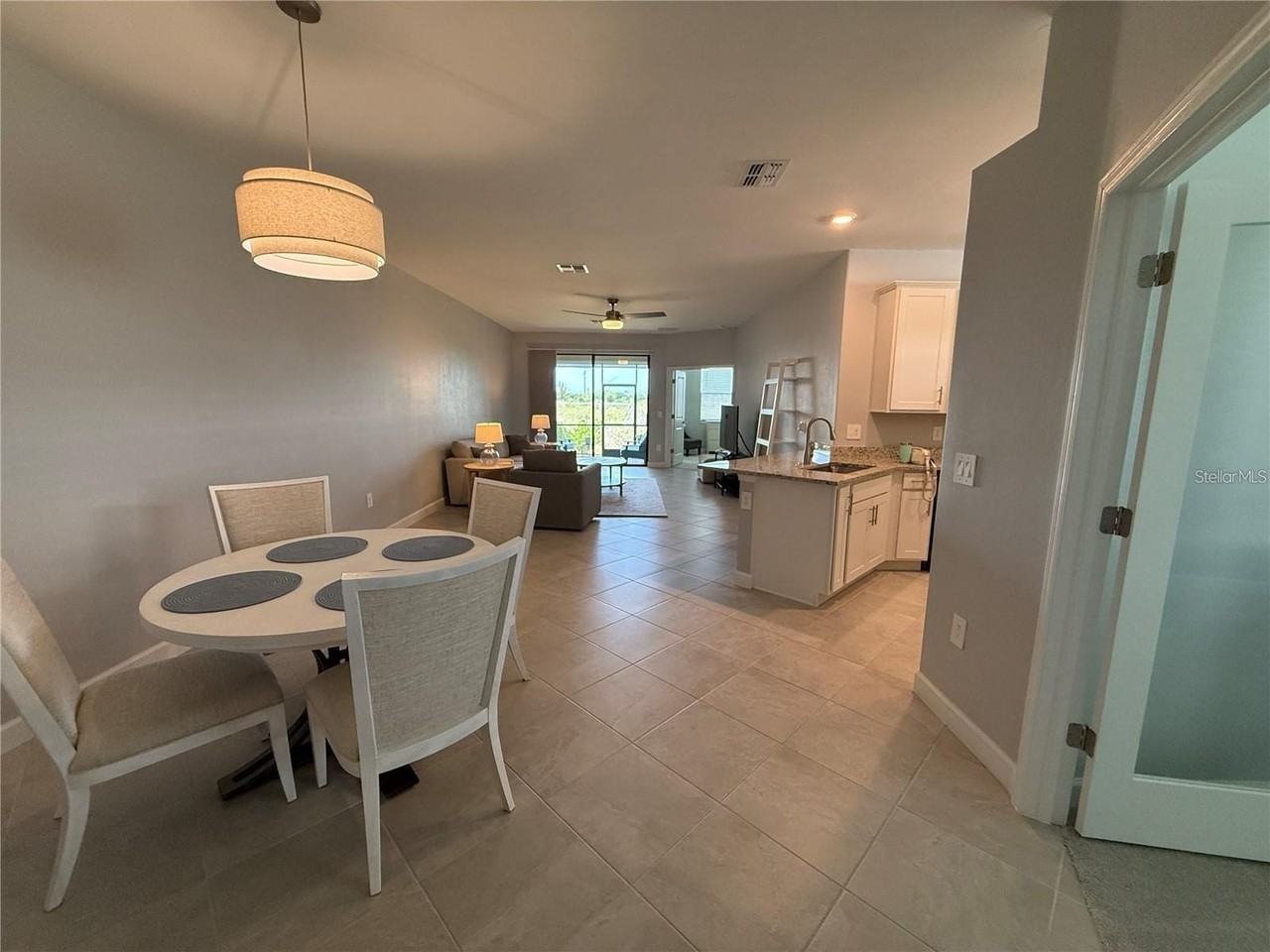 5514 Tidal Breeze Cv - Photo 5 of 47