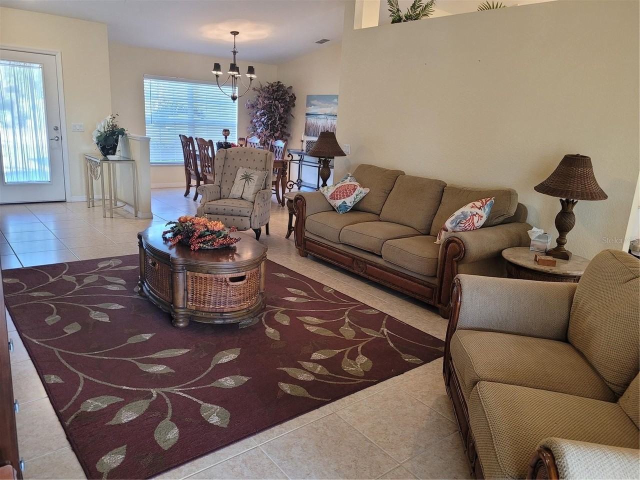 9458 Modesto Cir - Photo 3 of 39