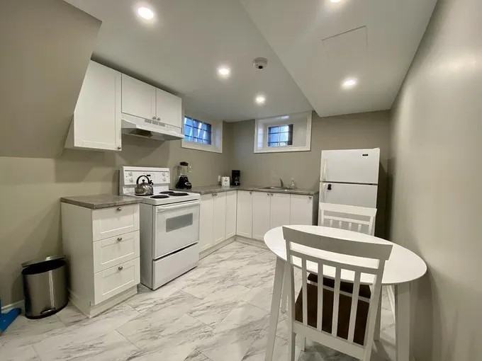 427 Main Street - Photo 5 of 11