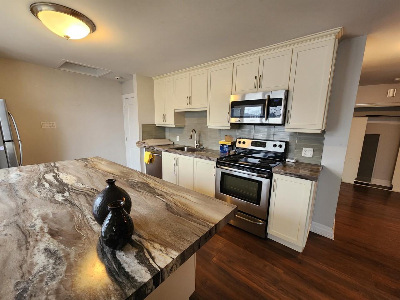 137 Edey Street - Photo 2 of 21