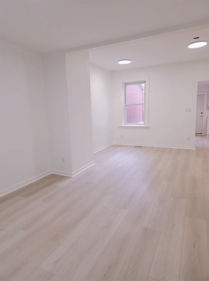 281 Renfrew Street - Photo 3 of 15