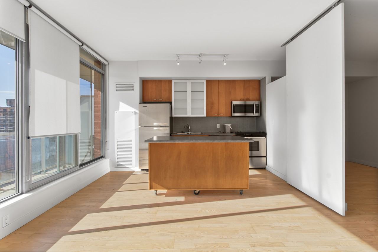 802-383 Cumberland Street - Photo 2 of 12