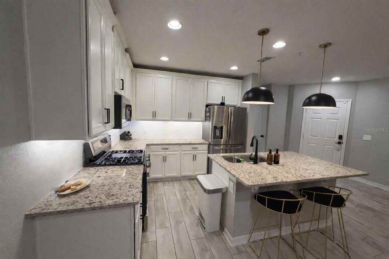 290 Cedar Bark Ln - Photo 7 of 40