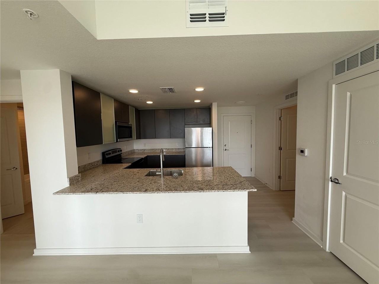 Millenia Palms Dr #424 - Photo 4 of 18