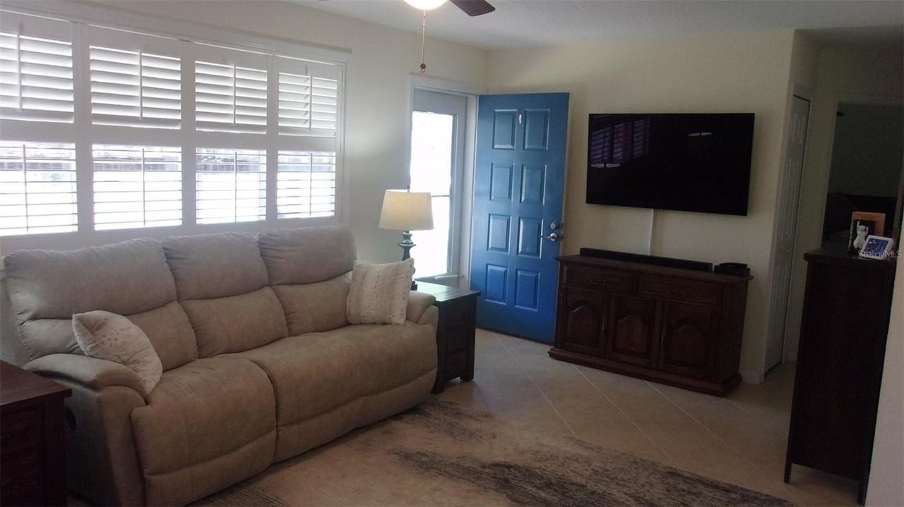 10821 Sw 83rd Ct - Photo 2 of 26