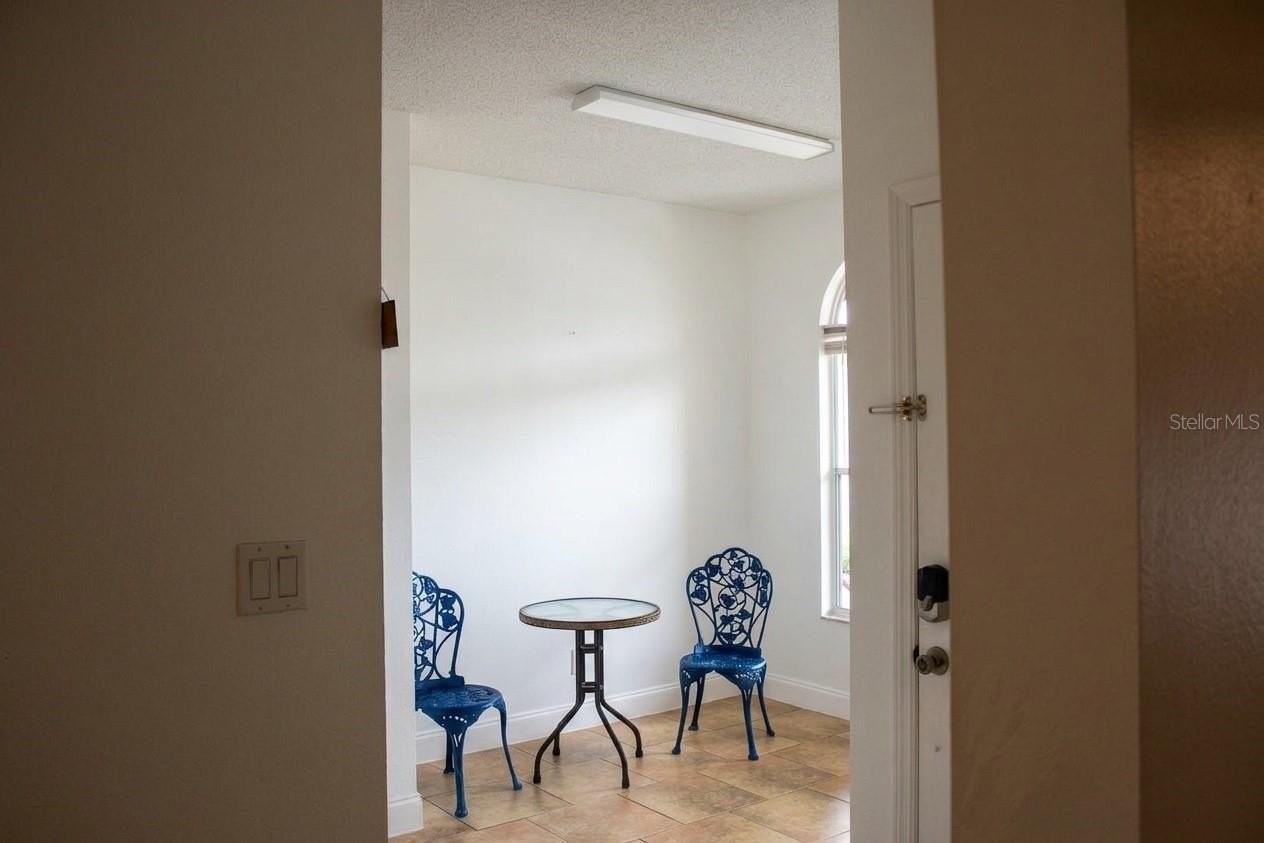 8829 Coral Palms Ct #B - Photo 7 of 23